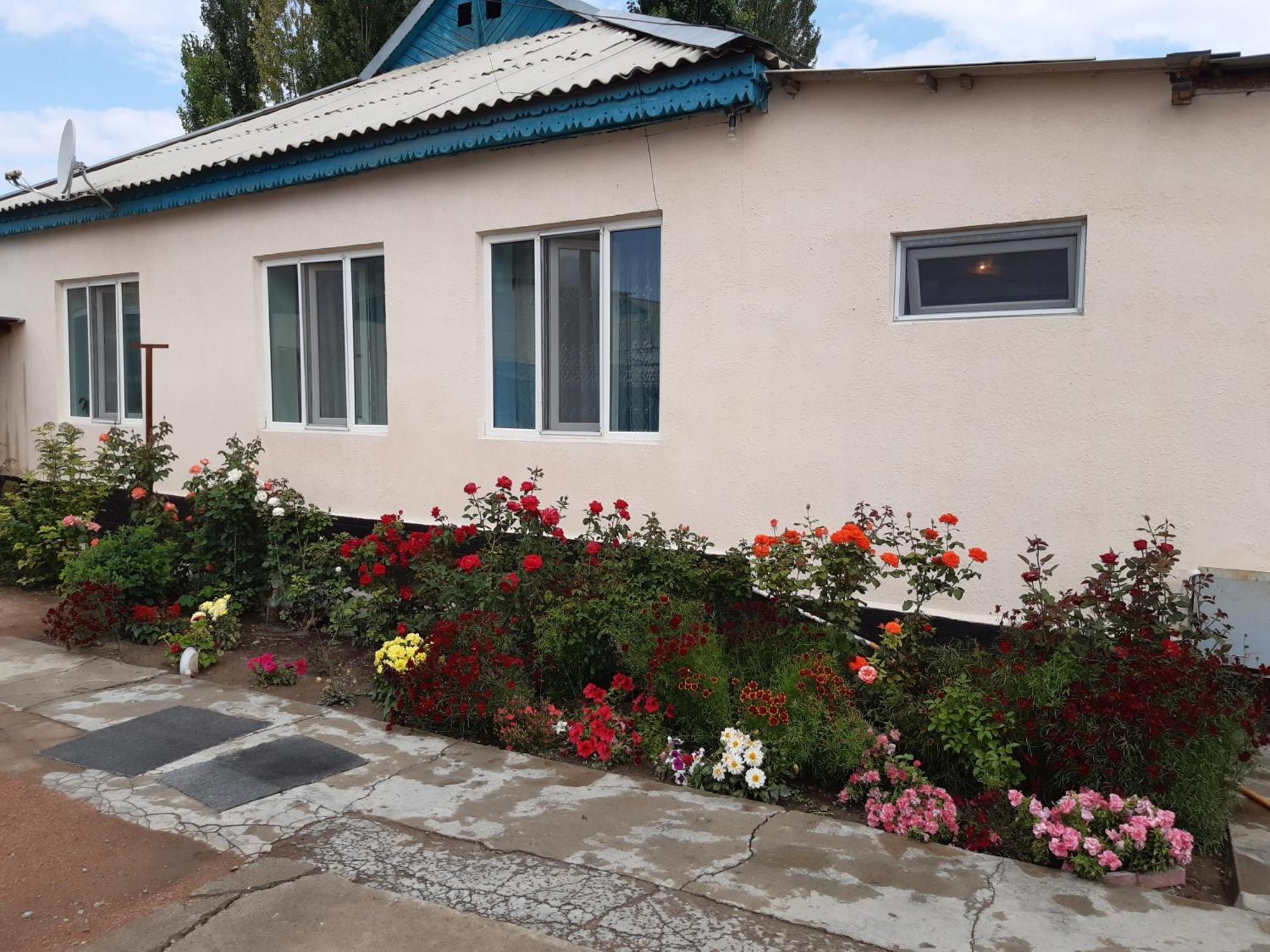 Guest House Lola Kochkorka Exterior foto